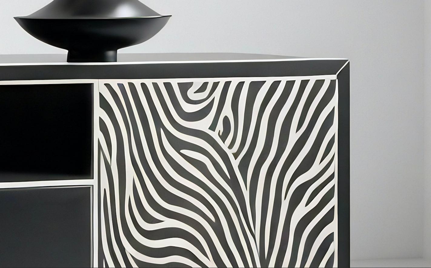 Consola multimedia Savanna en blanco y negro en Nuevo estado para la venta en New York, NY
