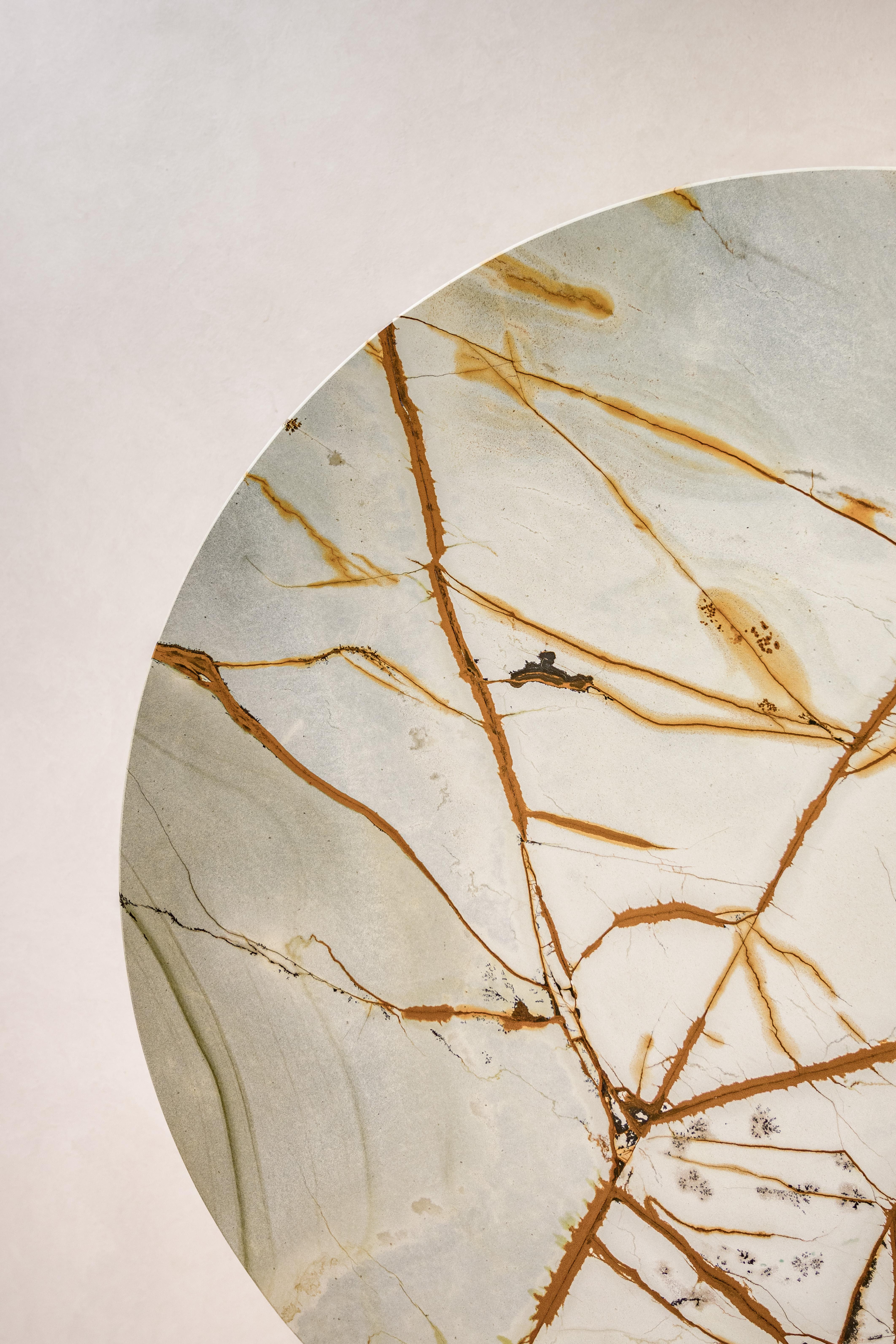 Savanne Tisch (Furnier) im Angebot