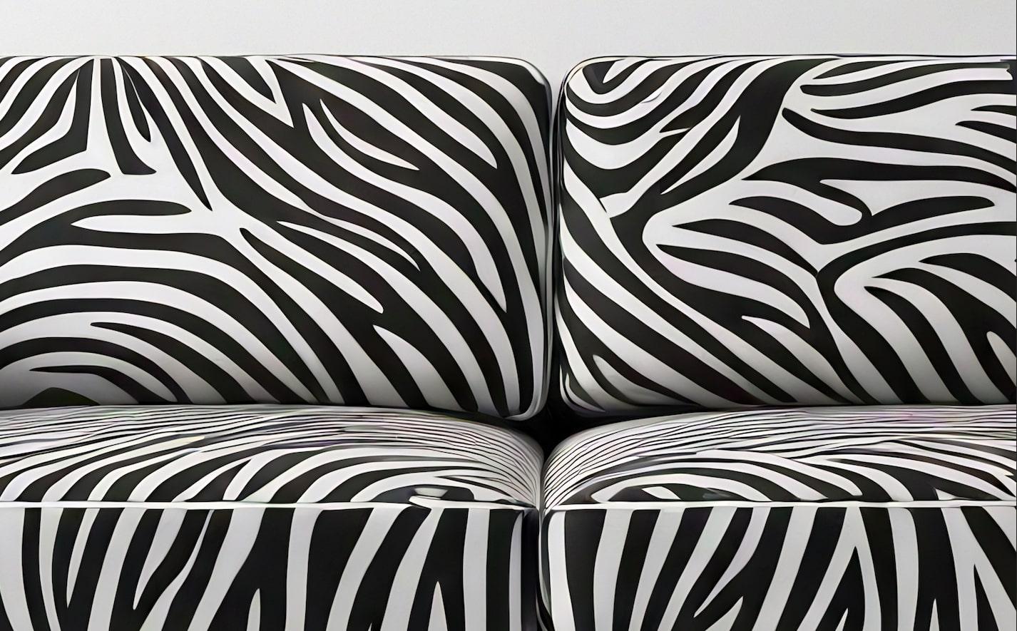 Savannah-Sofa mit weißem 3-Etagen-Sofa mit Tierdruck von Artisanal (Indisch) im Angebot