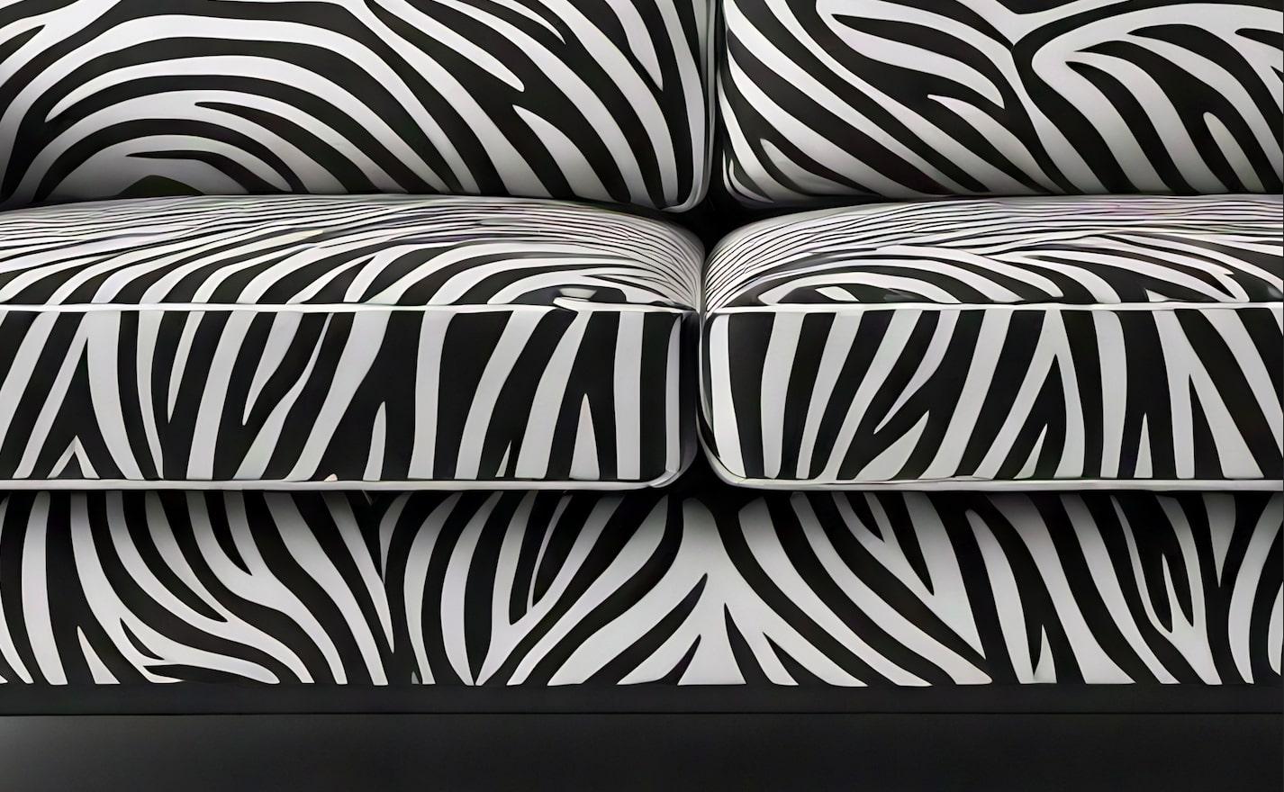 Savannah-Sofa mit weißem 3-Etagen-Sofa mit Tierdruck von Artisanal (Handgefertigt) im Angebot