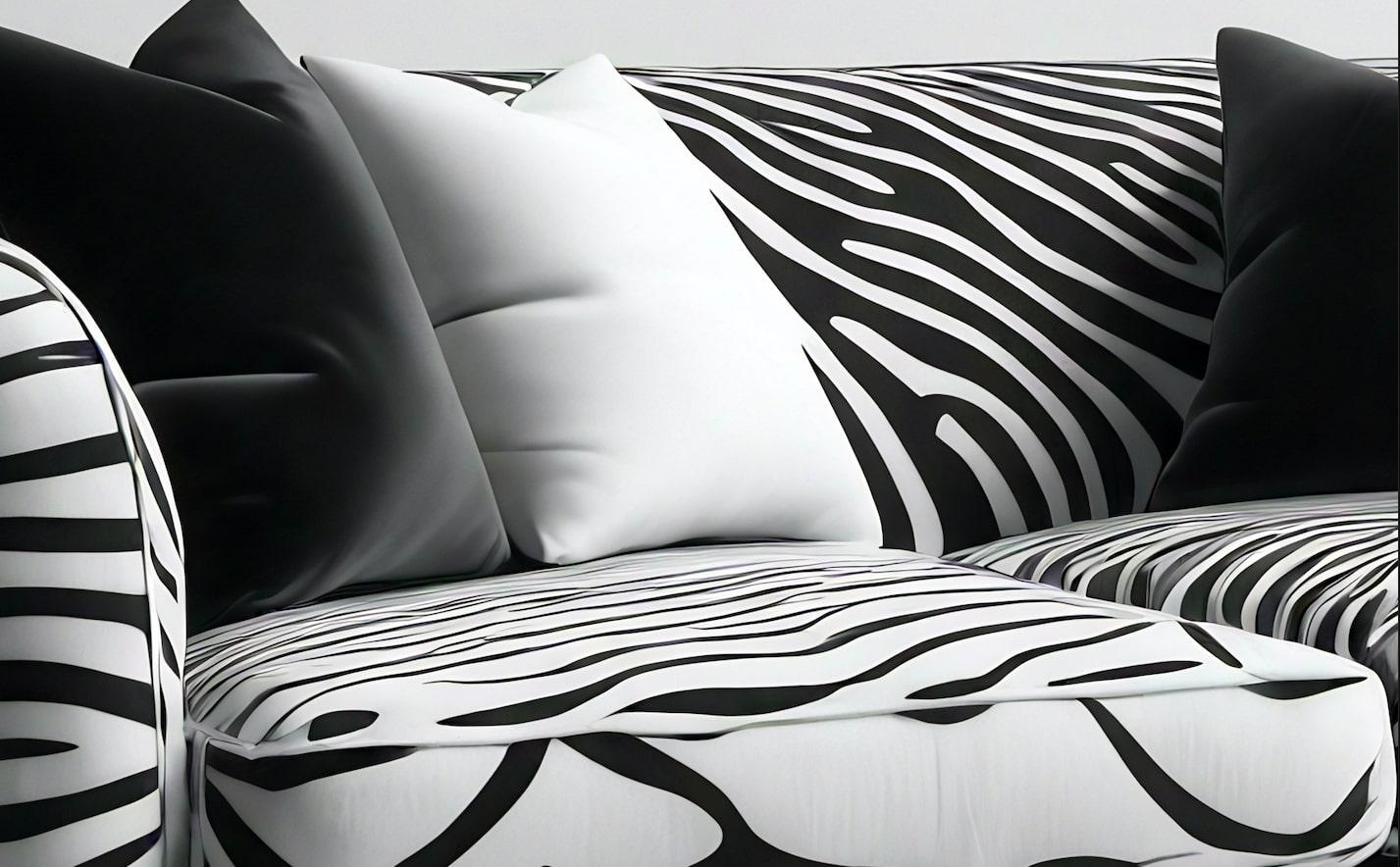 Savannah-Sofa mit weißem 3-Etagen-Sofa mit Tierdruck von Artisanal (Handgefertigt) im Angebot