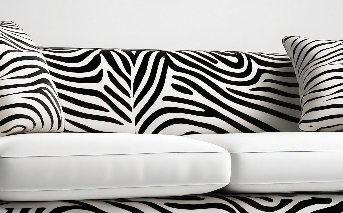 Savannah-Sofa mit weißem 3-Etagen-Sofa mit Tierdruck von Artisanal im Zustand „Neu“ im Angebot in New York, NY