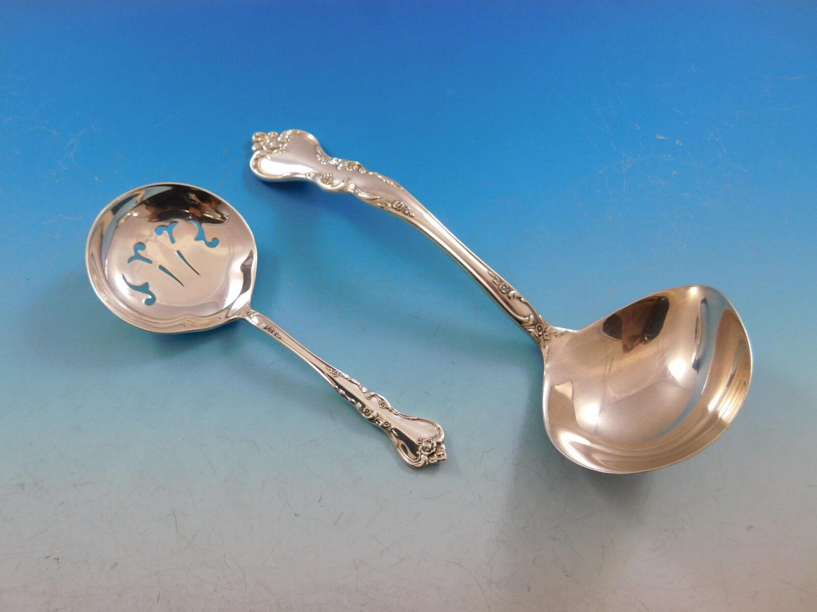 Metà XX secolo Savannah by Reed and Barton Servizio di posate in argento sterling per 12 persone 66 pezzi in vendita