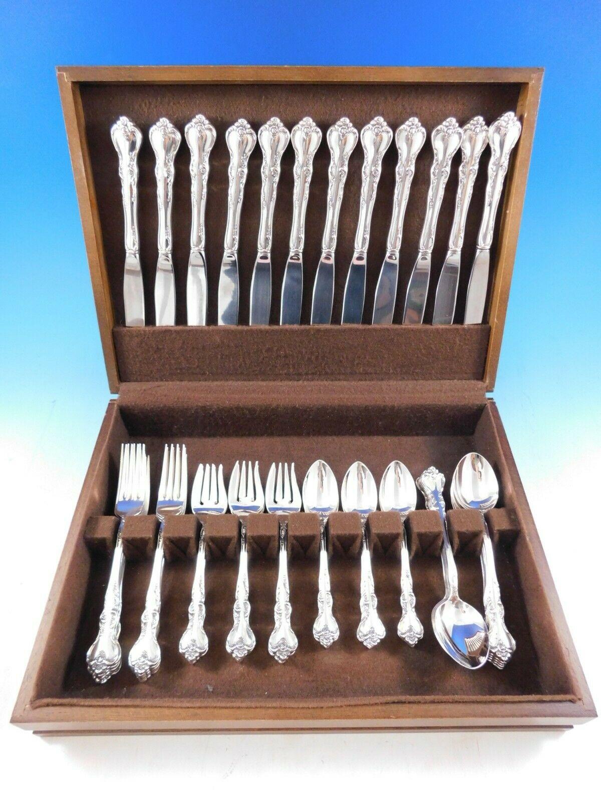 Savannah by Reed & Barton sterling silver flatware set - 60 pieces. This pattern is elegant and timeless. This set includes:

12 knives, 9 1/8