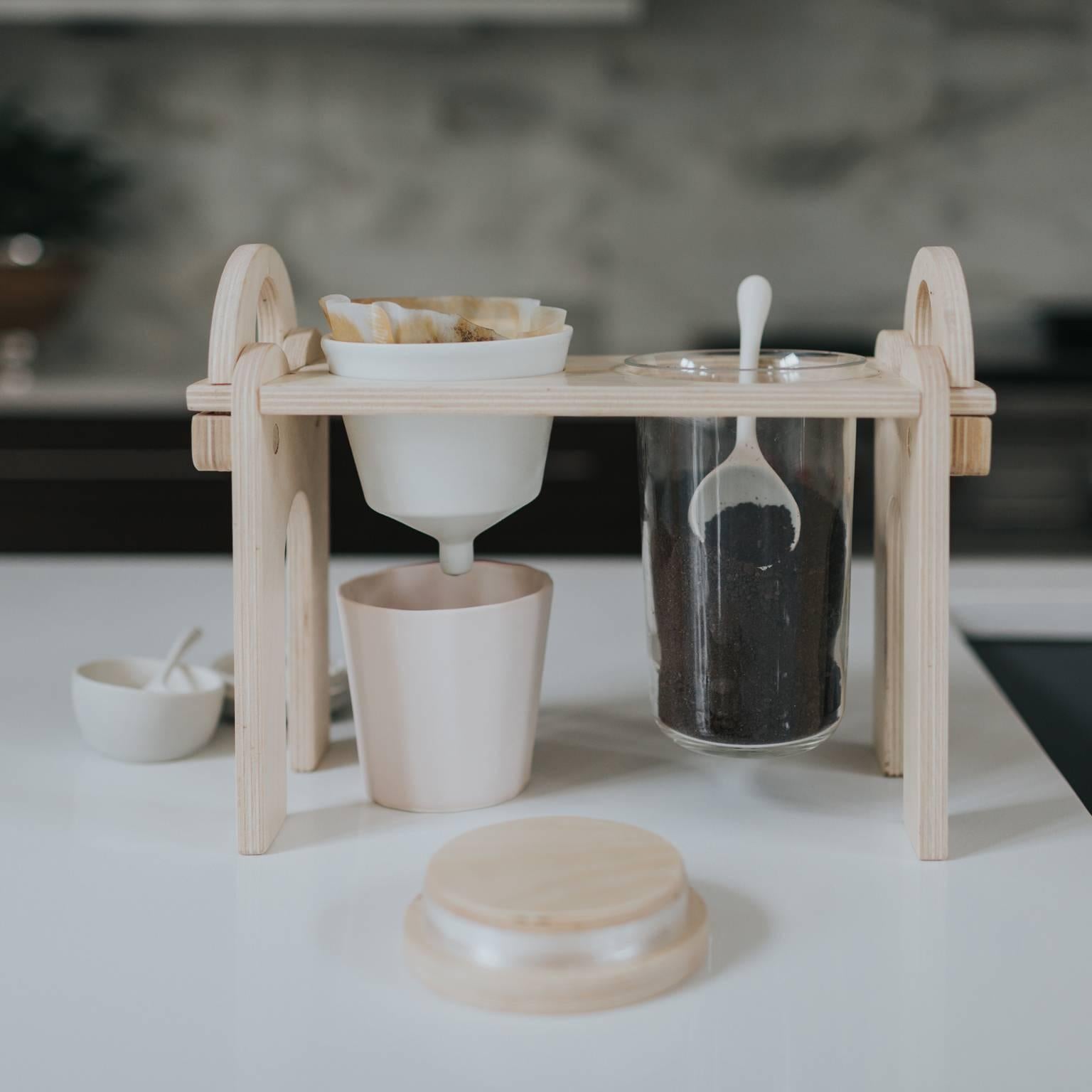 Savant Pour over Set, Matte Black Coffee Set, Modern Contemporary Porcelain For Sale 3