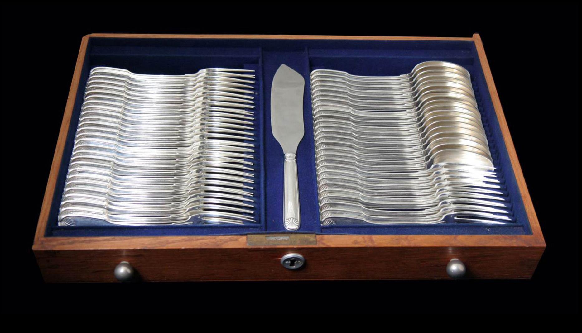 Savary - 277pc. Antique French Sterling Silver Flatware Set, 26 Serving Pieces. 9