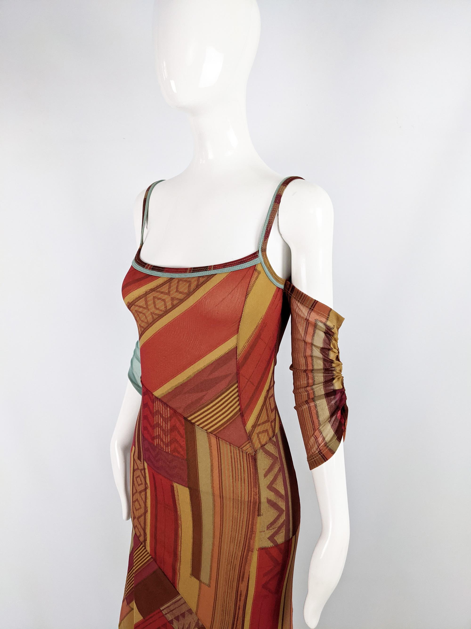 save the queen dress 
