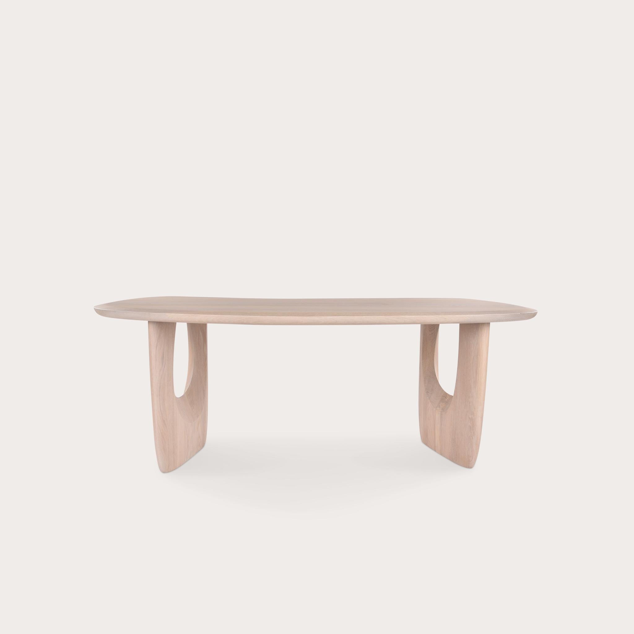 Savignyplatz-Schreibtisch von Sebastian Herkner aus massivem Eichenholz (Deutsch) im Angebot
