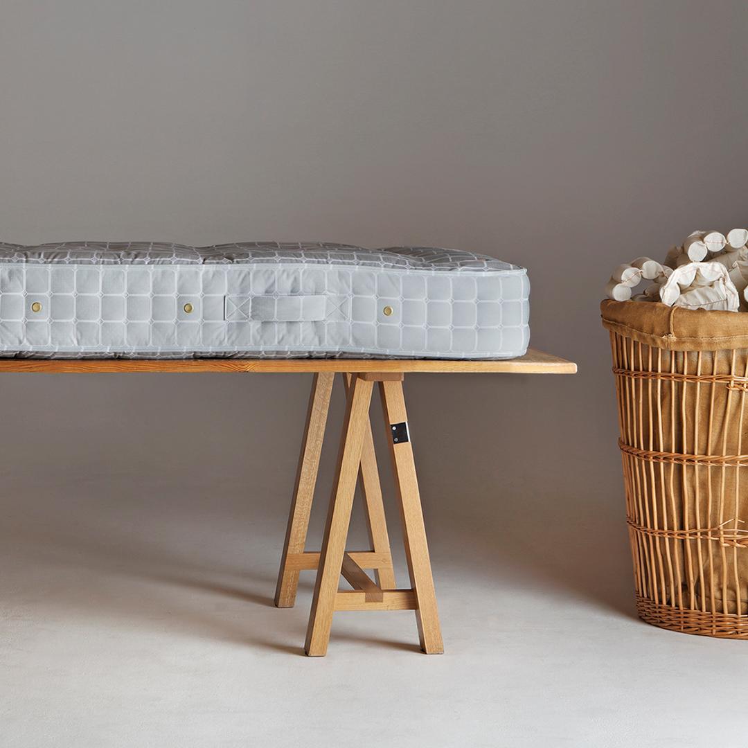Contemporary Savoir Holly Bed in Linen with Undulated Buttoning, Made to Order, US King Size For Sale