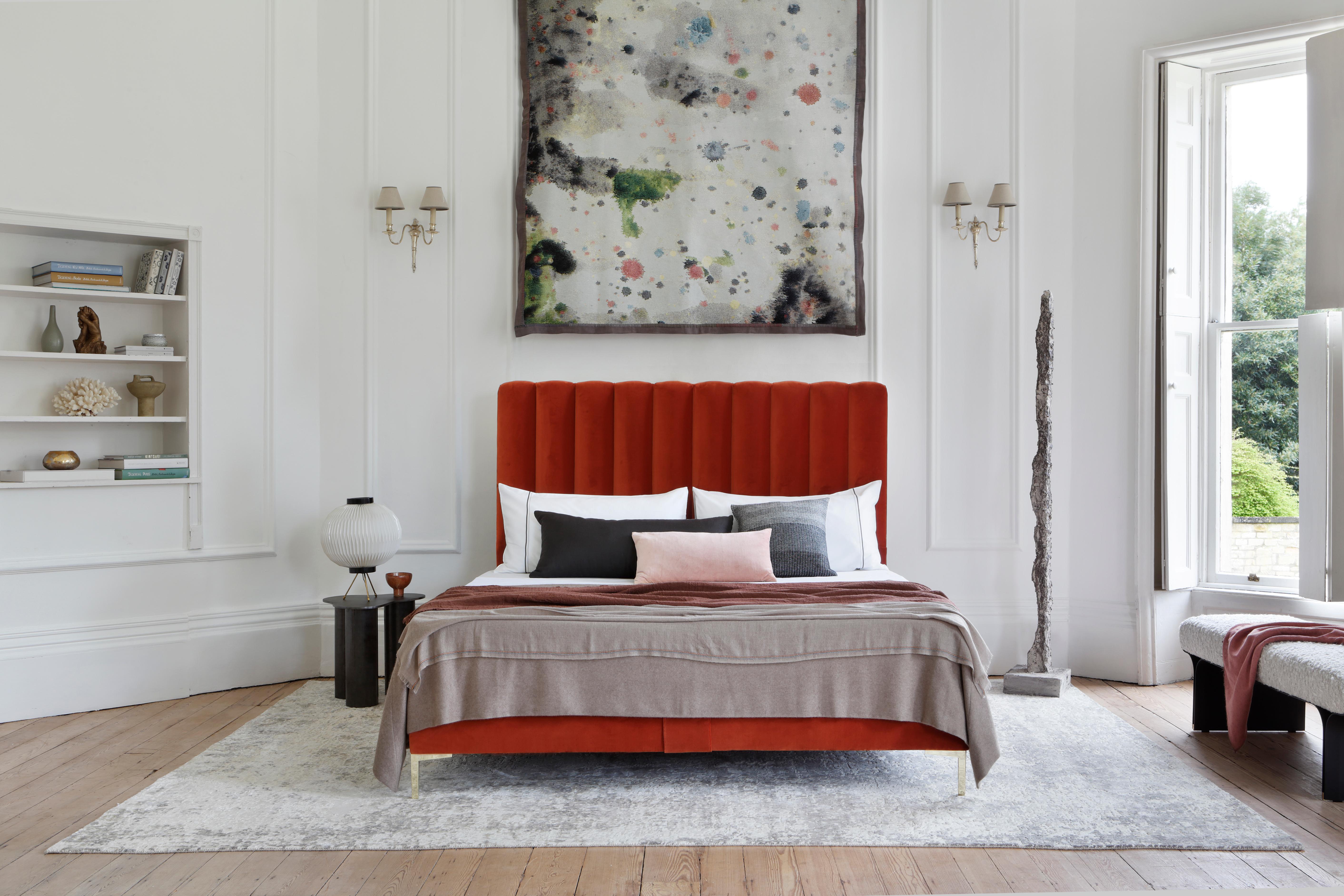 Sleek, contemporary fluting adds gentle curves to the rectangular shape of Hudson’s headboard. In bold orange, the aesthetic is futuristic, yet timeless, exuding comfort and luxury.

Upholstered in Kirkby Design ‘Ice Burnt Orange K5159/43’

Metal