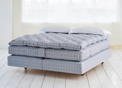 Handcrafted Savoir Nº2 Bed Set with Base, Mattress and Topper, US King Size