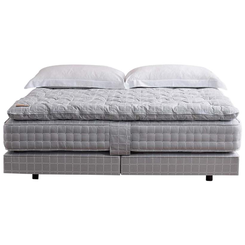 Savoir Nº4 Bed Set, the New Standard 'King Size' For Sale