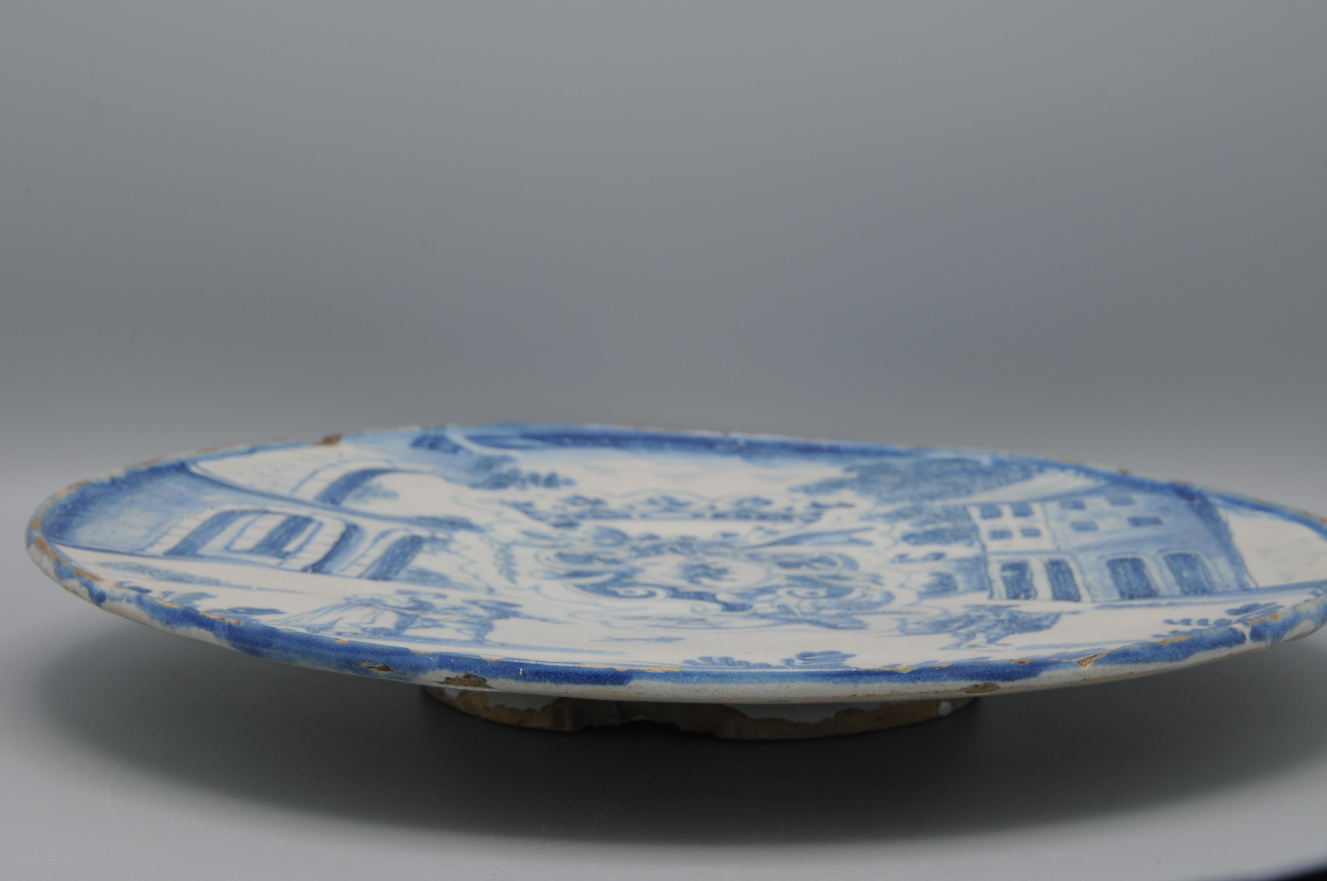 Savona - Plato armorial alzatina sobre peana, siglo XVIII, marca del escudo de Savona en venta 6