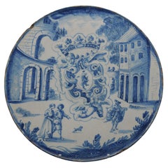 Savona - Armorial Alzatina dish on stand, 18th century, Savona Crest Mark