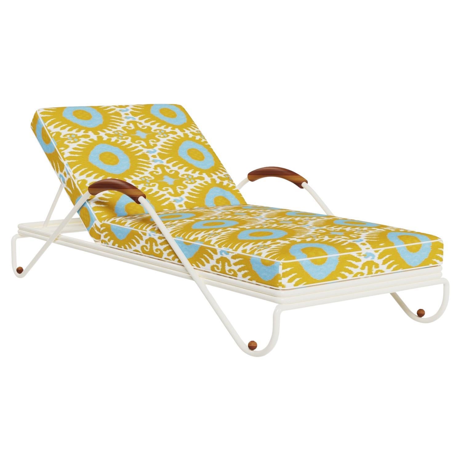 Savona Outdoor Sunbed in Lacquered Metal with Adjustable Backrest For Sale