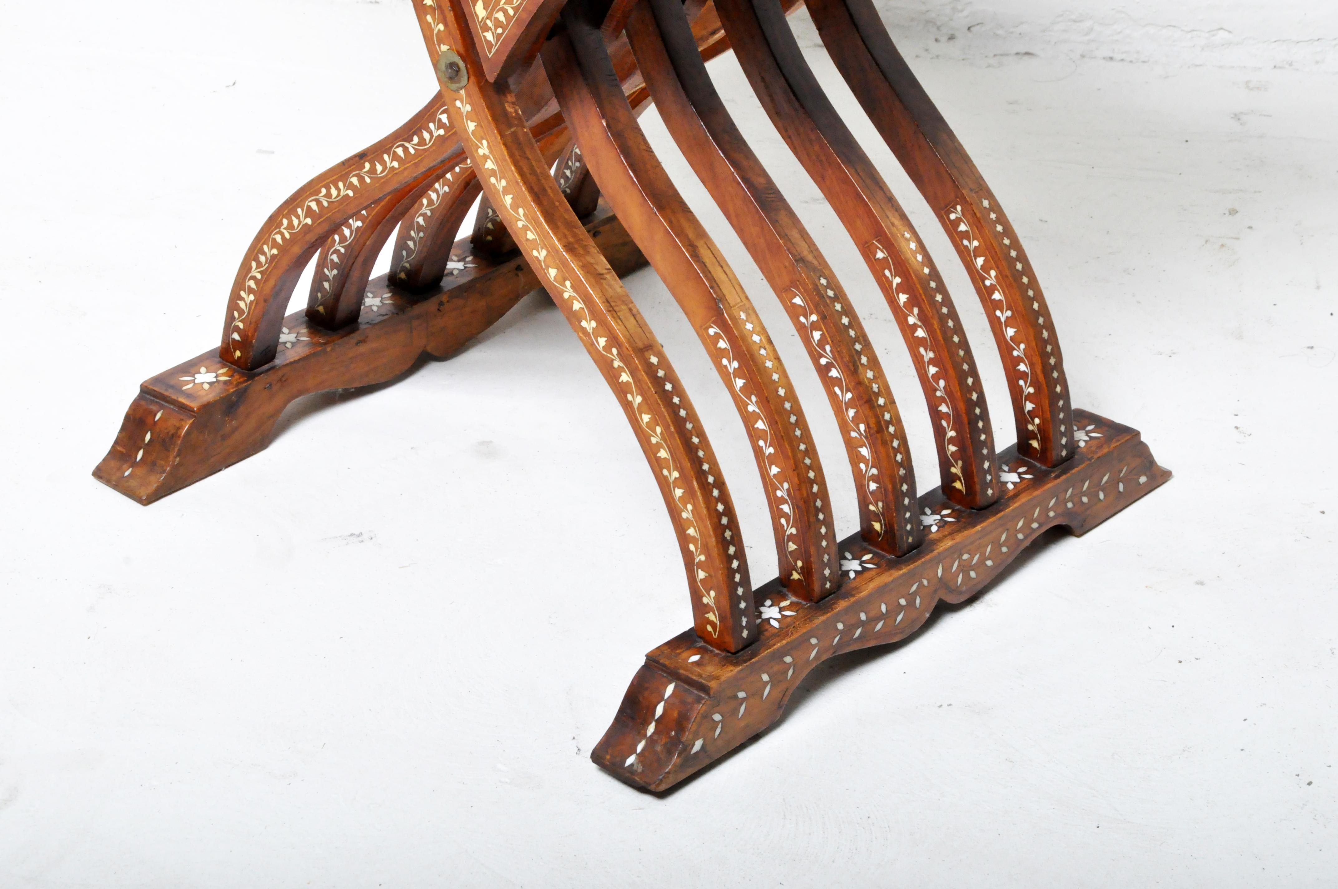 Savonarola Chair 12