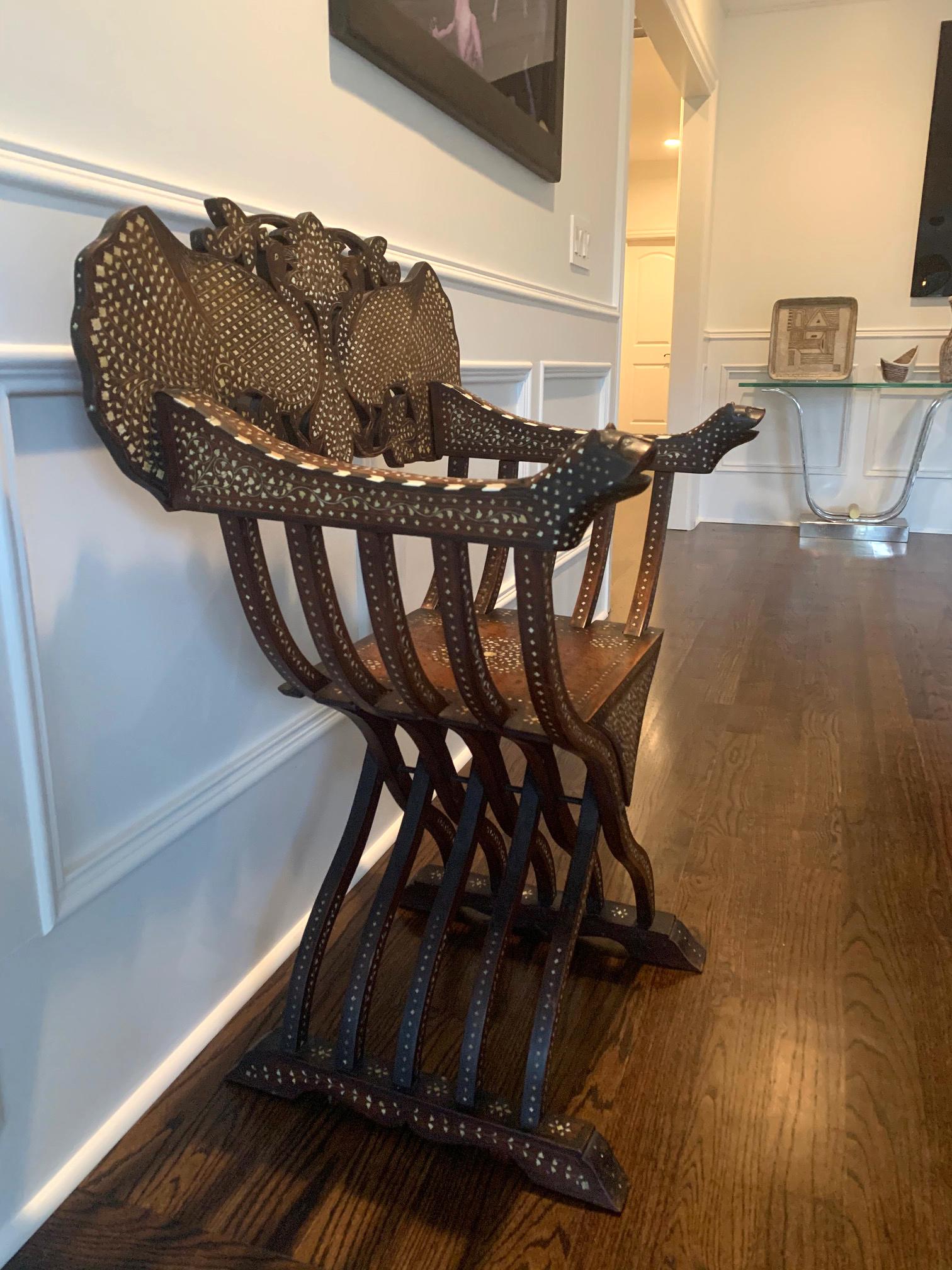 Savonarola Folding Chair with Inlays British India In Good Condition In Atlanta, GA