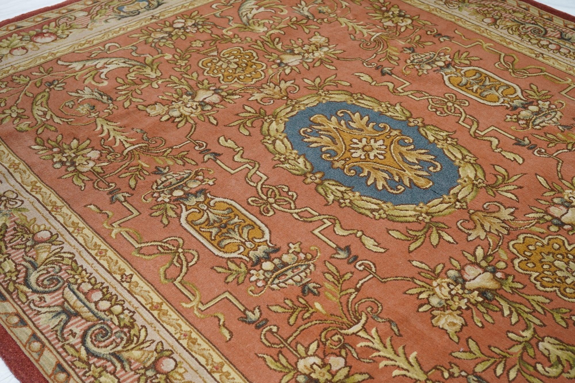 Lana Tappeto Savonnerie 7'10'' x 10'0'' in vendita