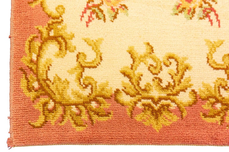 Salmon Color Rug Savonnerie Rug Vintage Mid-century Light Salmon Color For Sale at 1stDibs