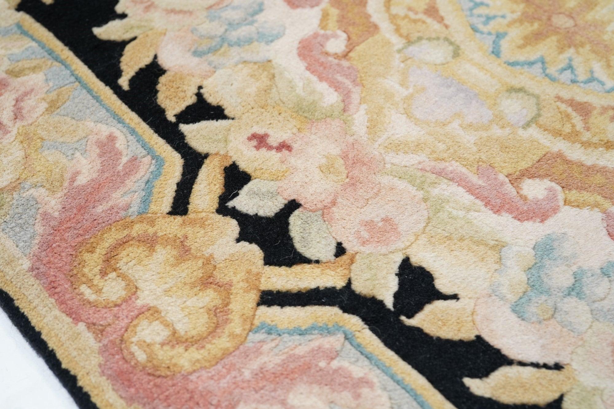 Savonnerie Runner 2'6'' x 10'0'' In condizioni Nuovo in vendita a New York, NY