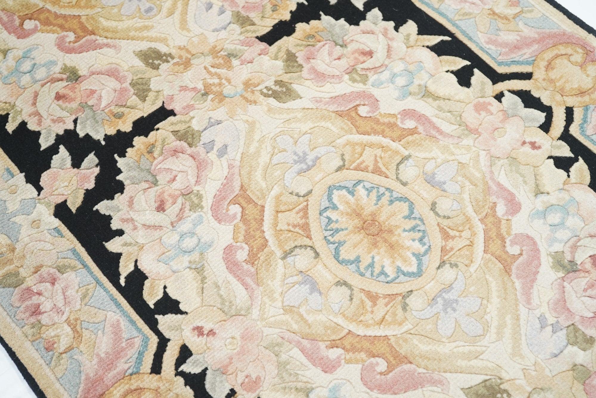XXI secolo e contemporaneo Savonnerie Runner 2'6'' x 10'0'' in vendita