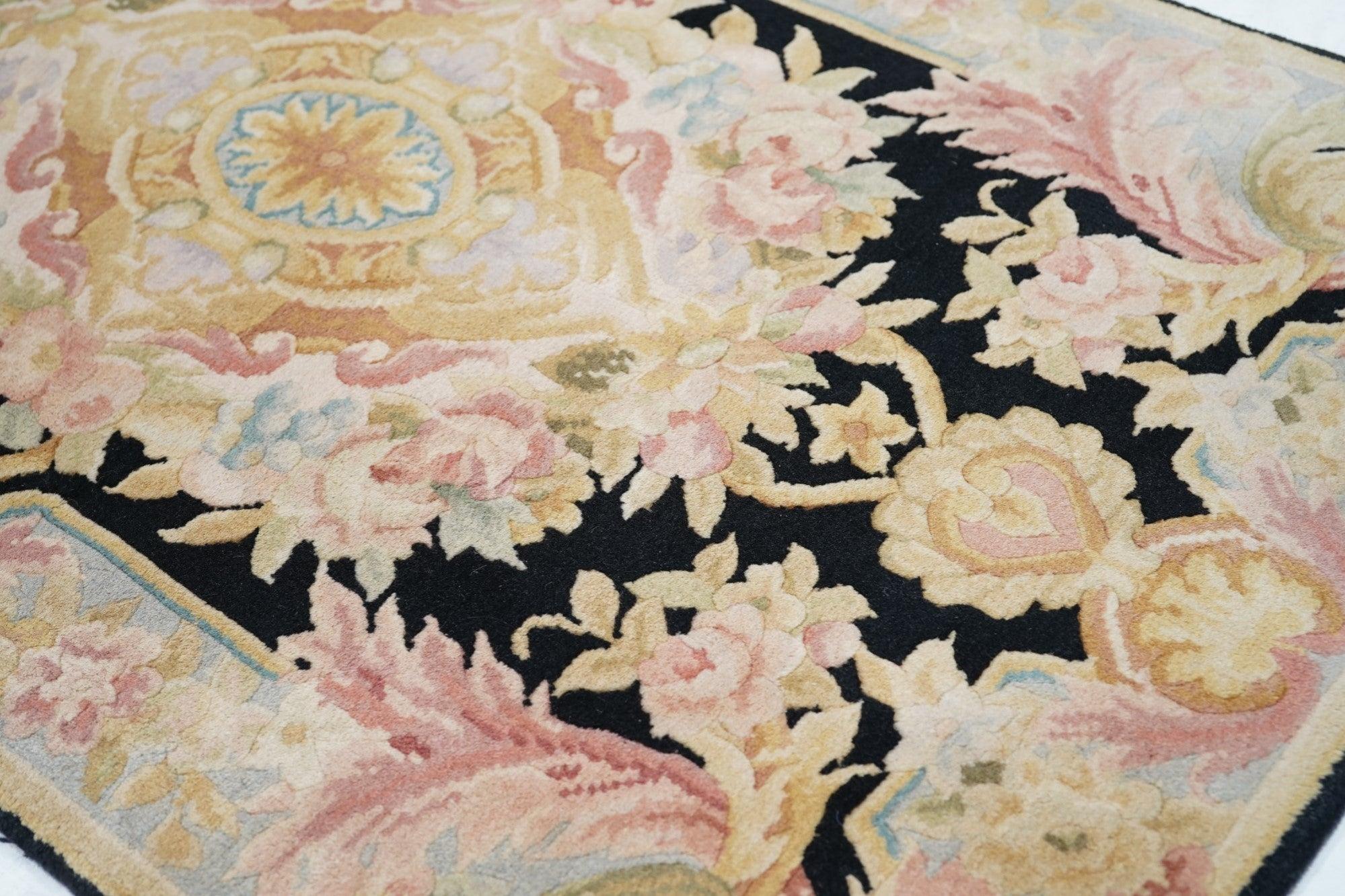 XXI secolo e contemporaneo Savonnerie Runner 2'6'' x 10'0'' in vendita