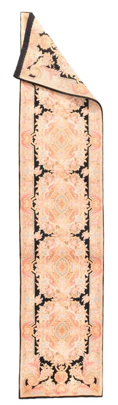 Tapis de course Savonnerie 2'6'' x 12'0"