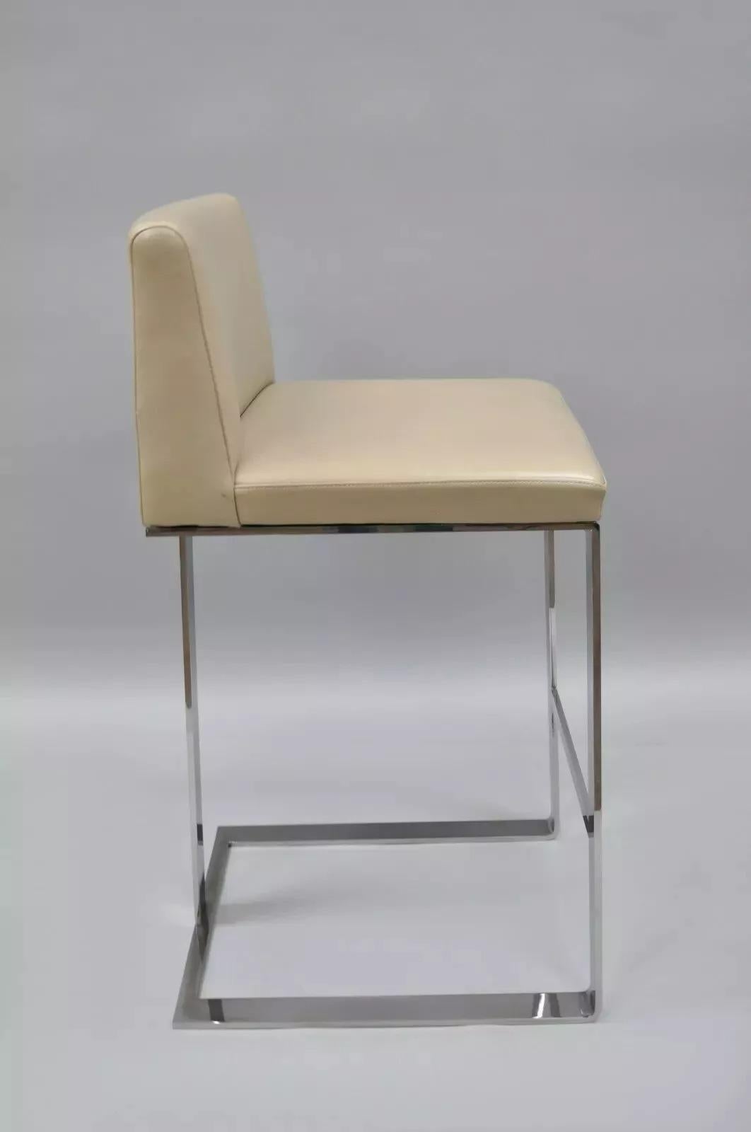 Savor Royce Metall Chrom Barhocker Caress Taupe Leder Century Furniture F (Moderne) im Angebot