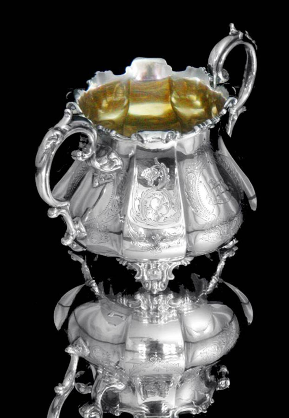 SAVORY And Sons - 9pc. 19th Century Victorian (British) Sterling Silver Tea Set  For Sale 3