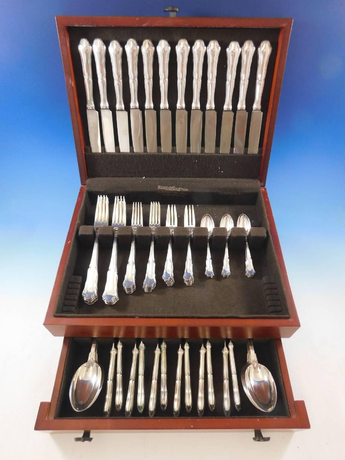 Outstanding dinner size Savoy by Buccellati Clemanti Italy 800 silver flatware set, 84 pieces. This set includes:

 12 dinner size knives, 9 5/8