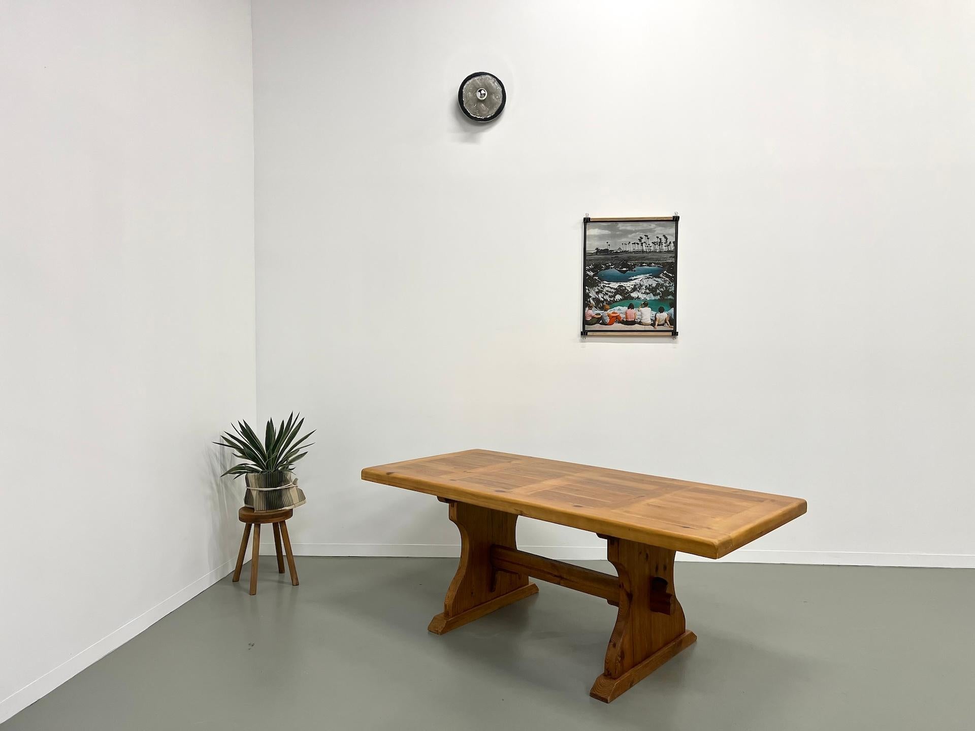 Savoyard monastery table in solid pine, CIRCA 1970 For Sale 13