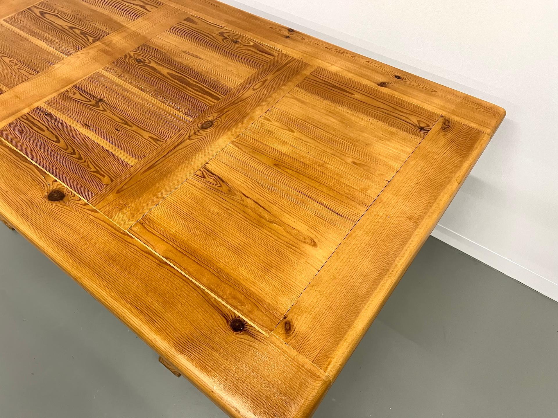 Late 20th Century Savoyard monastery table in solid pine, CIRCA 1970 For Sale
