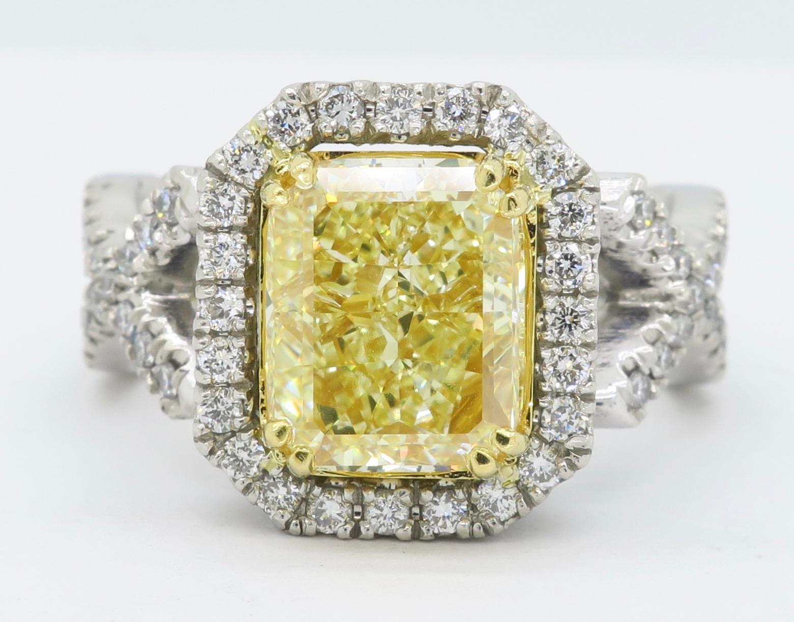 Savransky GIA Certified 3.38 Carat Yellow Diamond & White Diamond Platinum Ring 2