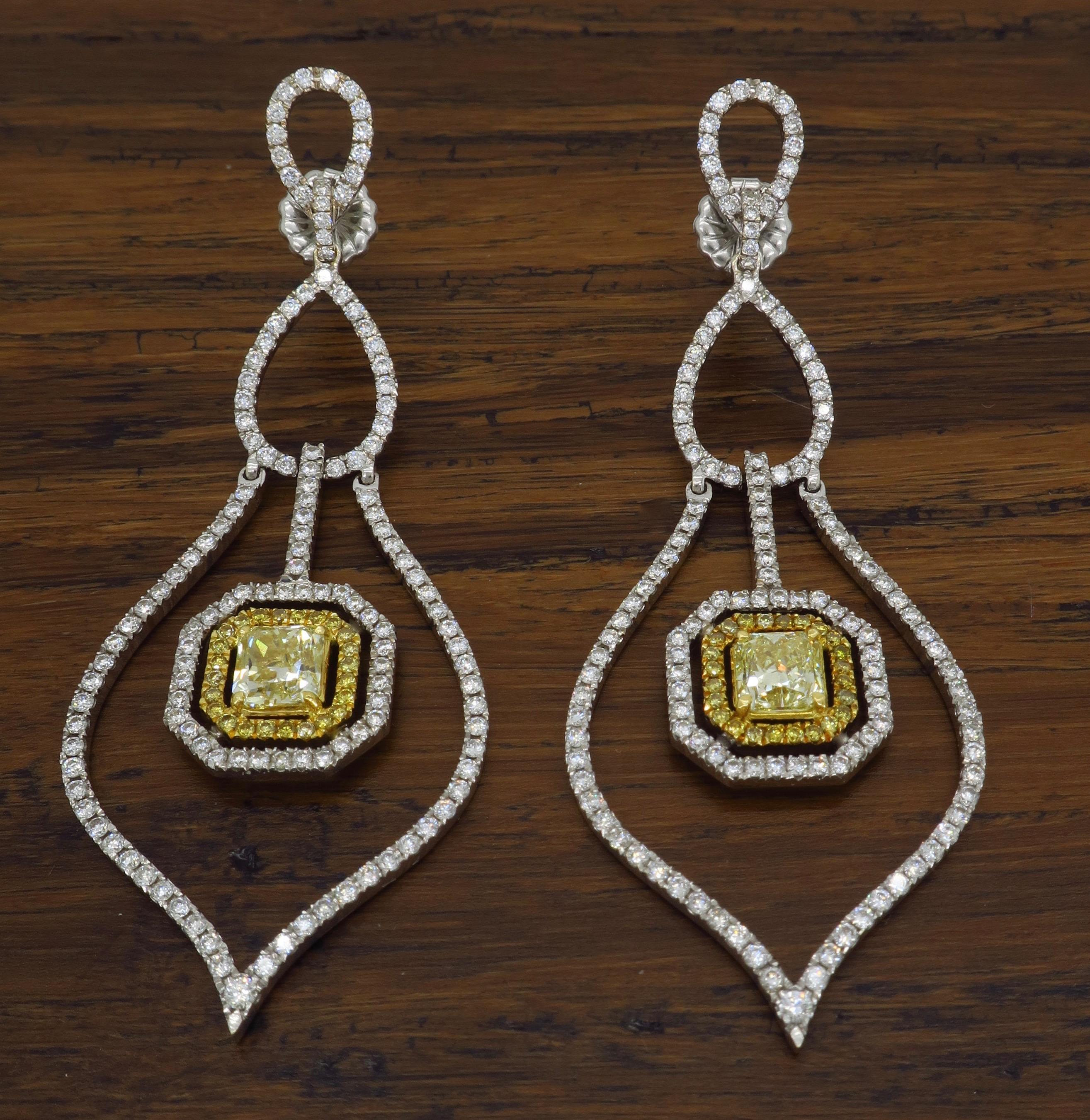 Savransky GIA Certified Diamond and White Gold Chandelier Dangle Earrings 1