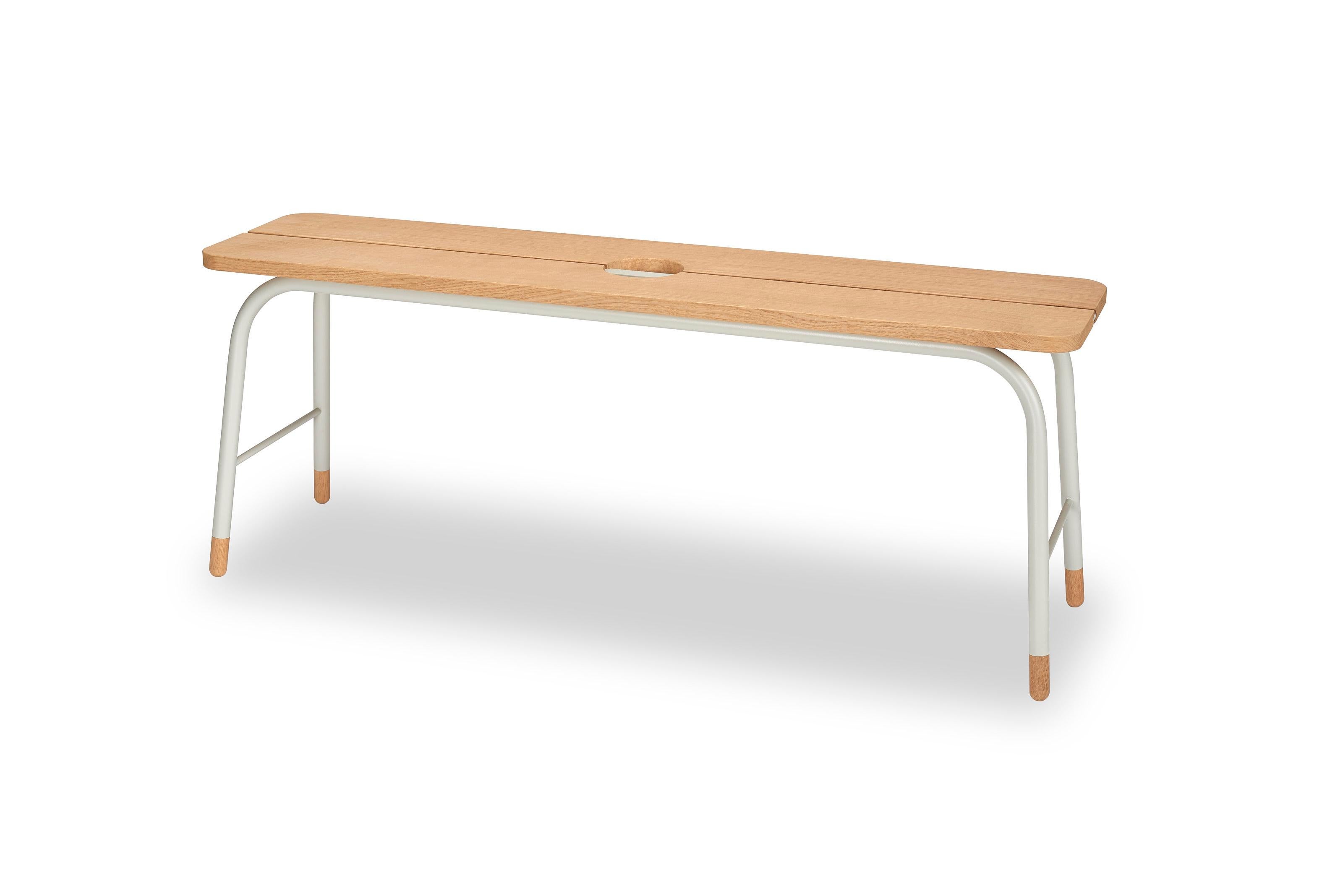 Saw bench was inspired by a bench which Steven Banken build at young age in the workshop of his grandfather. A usefull bench with a sturdy handle in the middle to carry it around. the design originally started in the Tannic Acid project, but is now