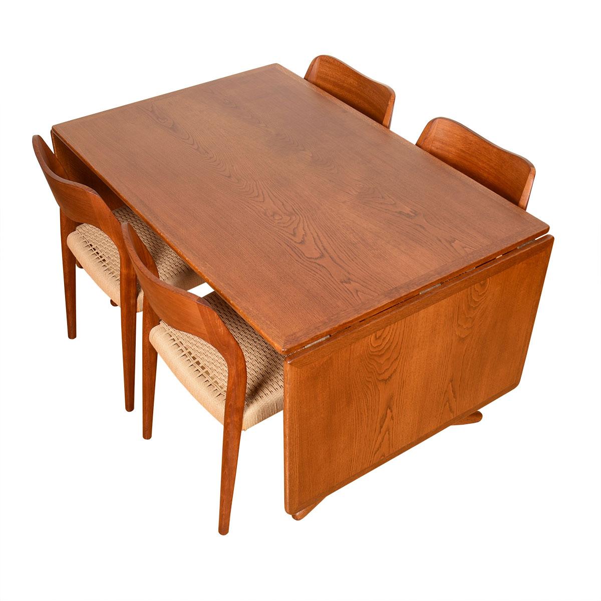Mid-Century Modern “Saw Horse” Extendable Dining Table in Oak by Hans Wegner, 1950s For Sale