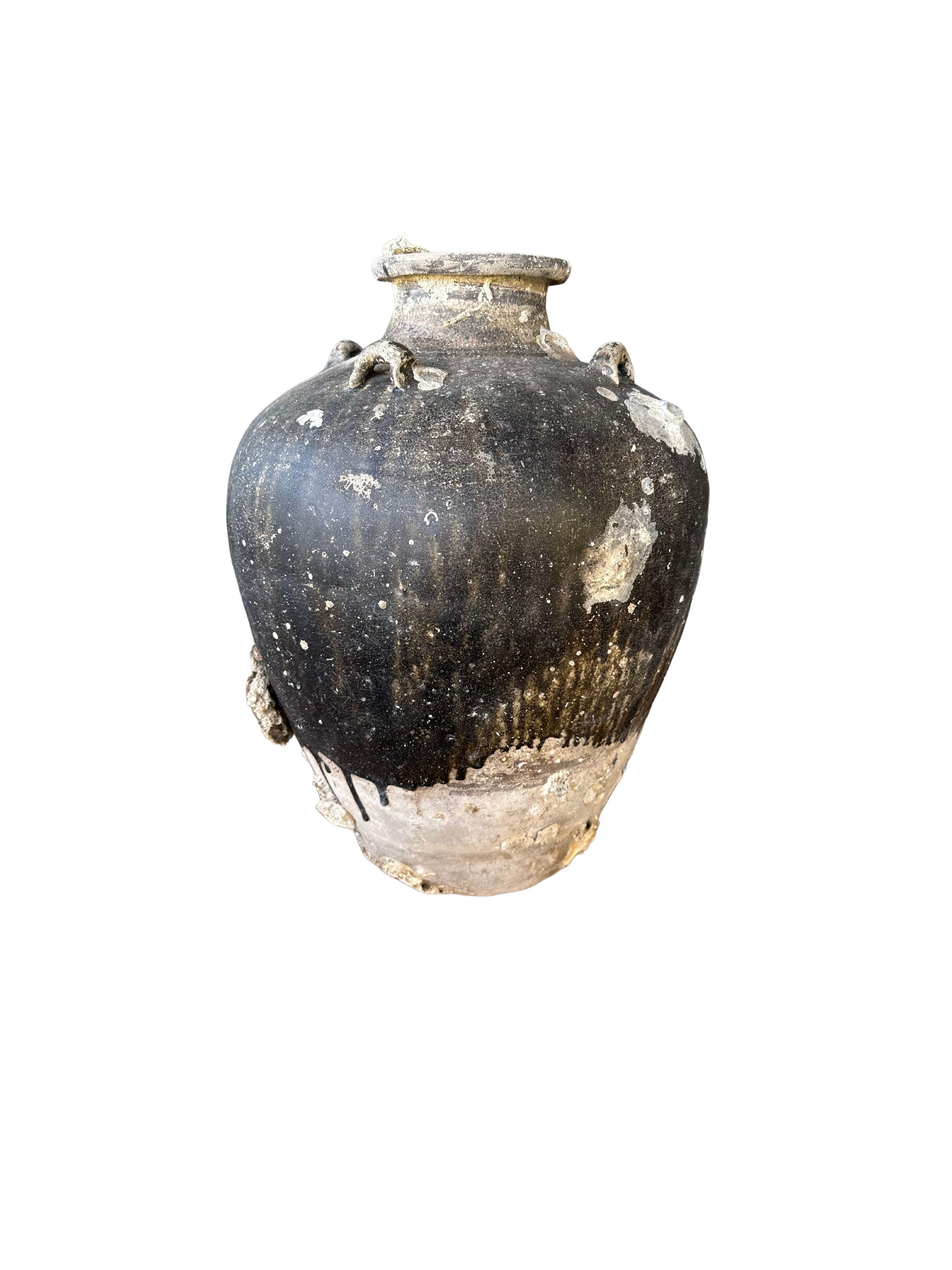 Sawankhalok Ship Wreck Jar from the Kingdom of Sukhothai, Thailand, 16th Century For Sale 2