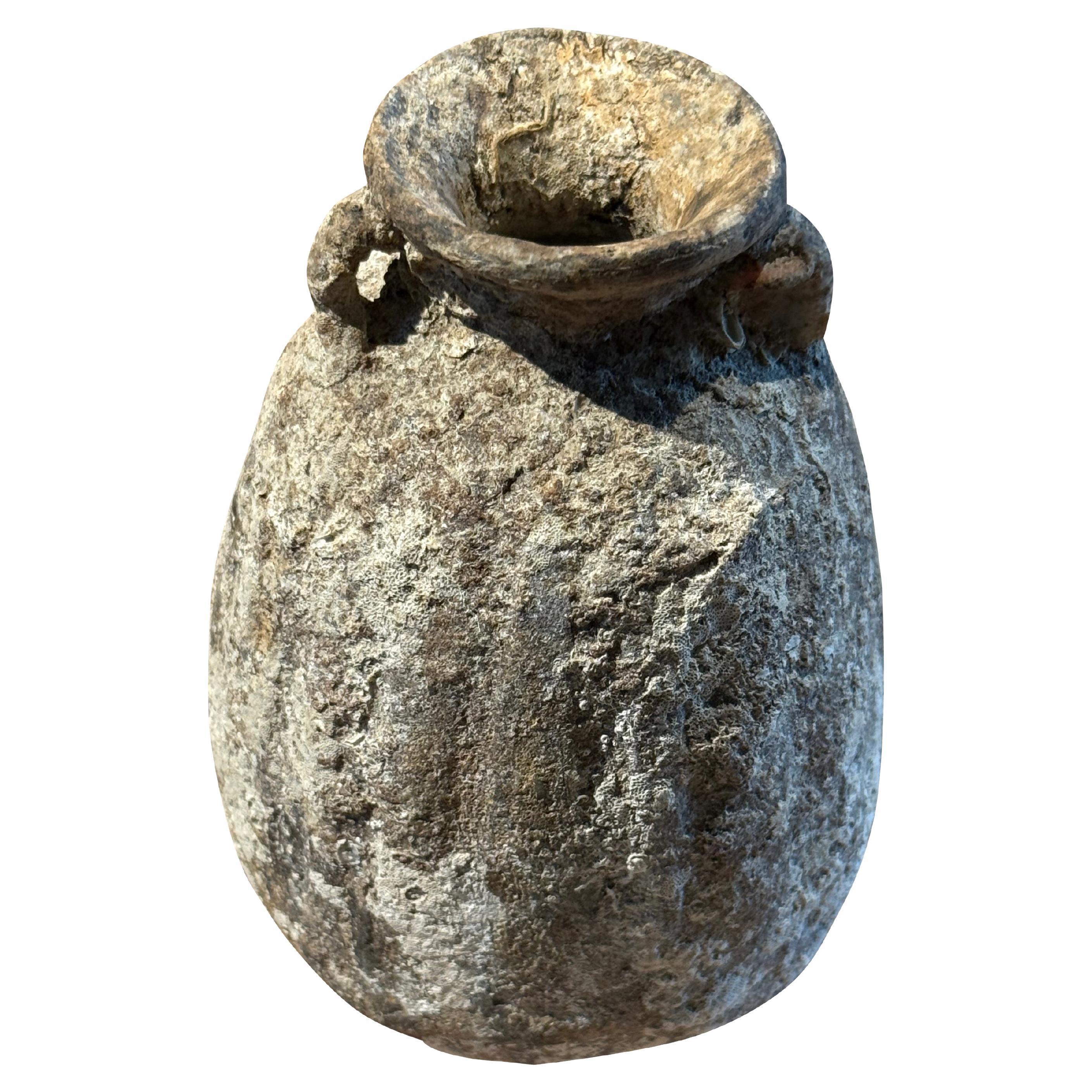 Bouteille de parfum de l
épave de navire Sawankhalok, Thaïlande, XVIe siècle