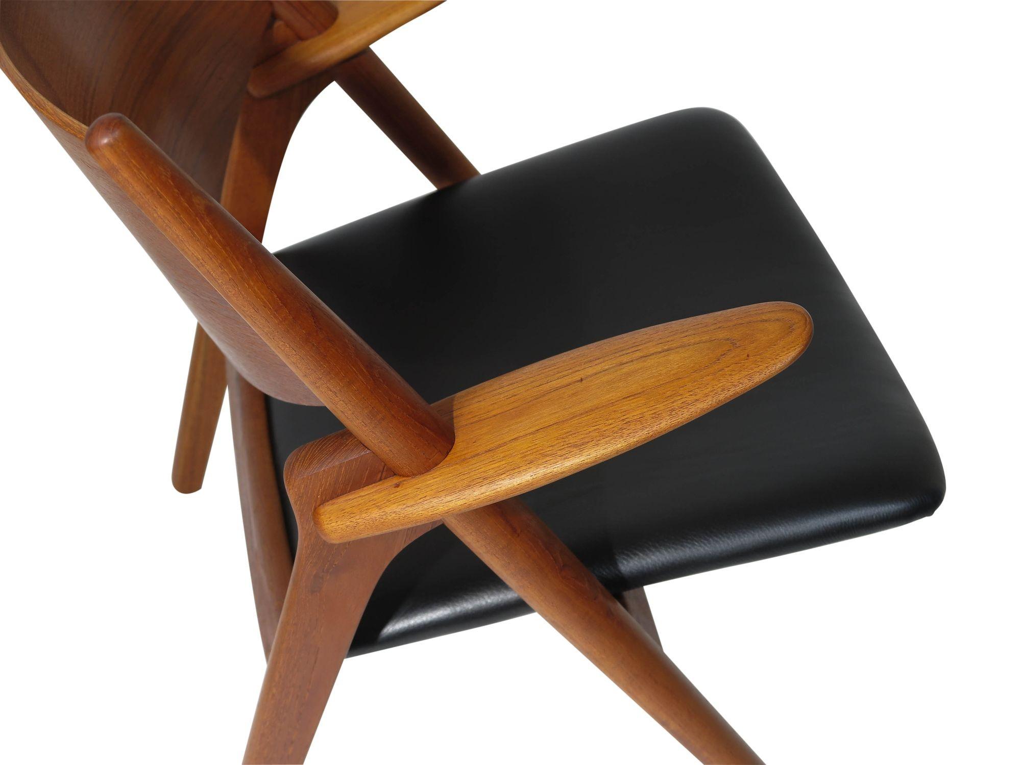 20th Century Sawbuck Chair, CH28, by Hans Wegner, 1951 For Sale