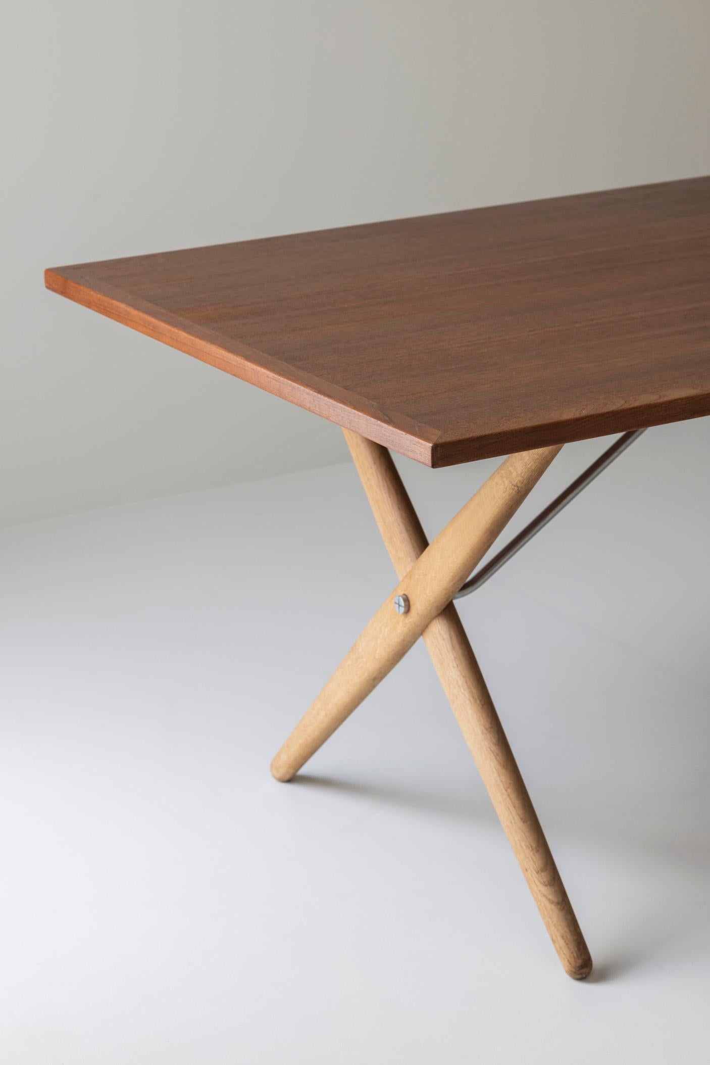 Scandinave moderne Table de salle à manger Sawbuck ou AT 303 par Hans Wegner pour Andreas Tuck, Danemark années 1950 en vente