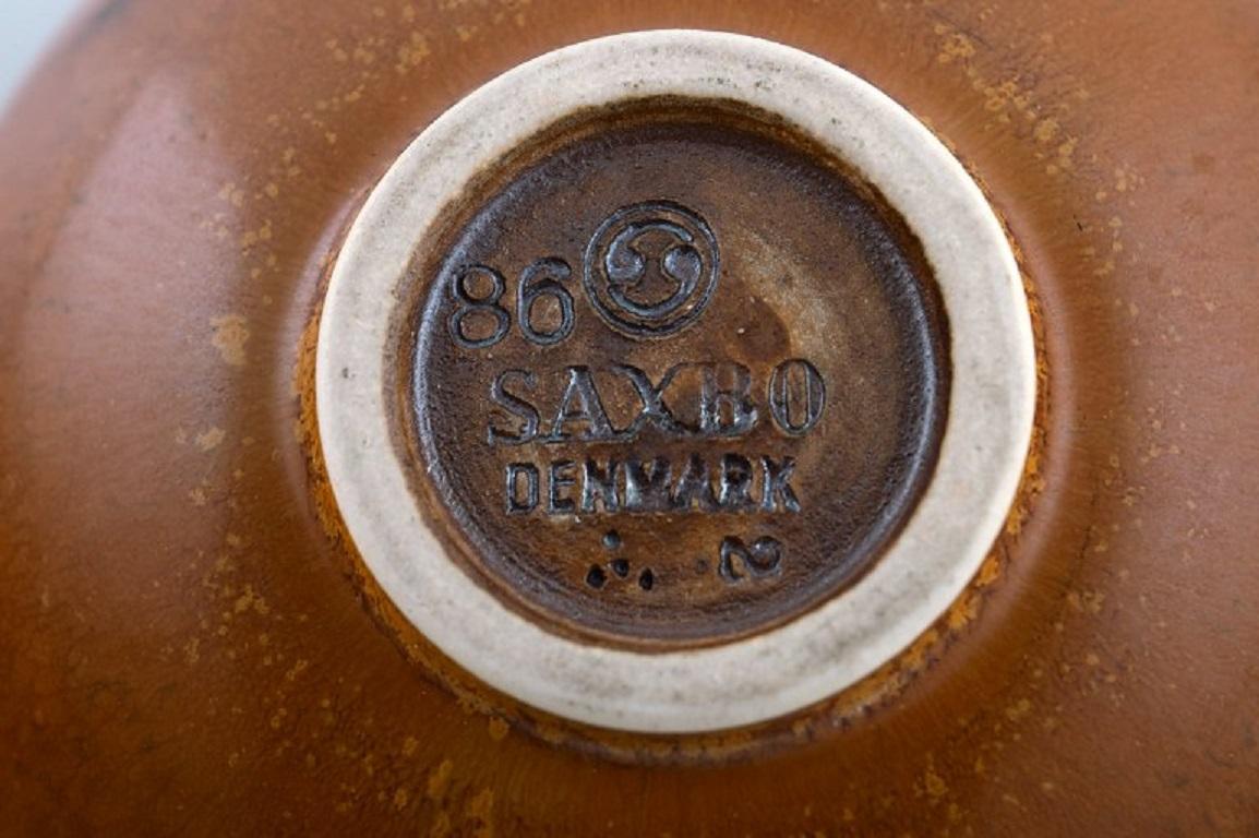 Céramique Bol Saxbo en grès émaillé, magnifique glaçure aux abat-jour bruns, milieu du 20e siècle en vente