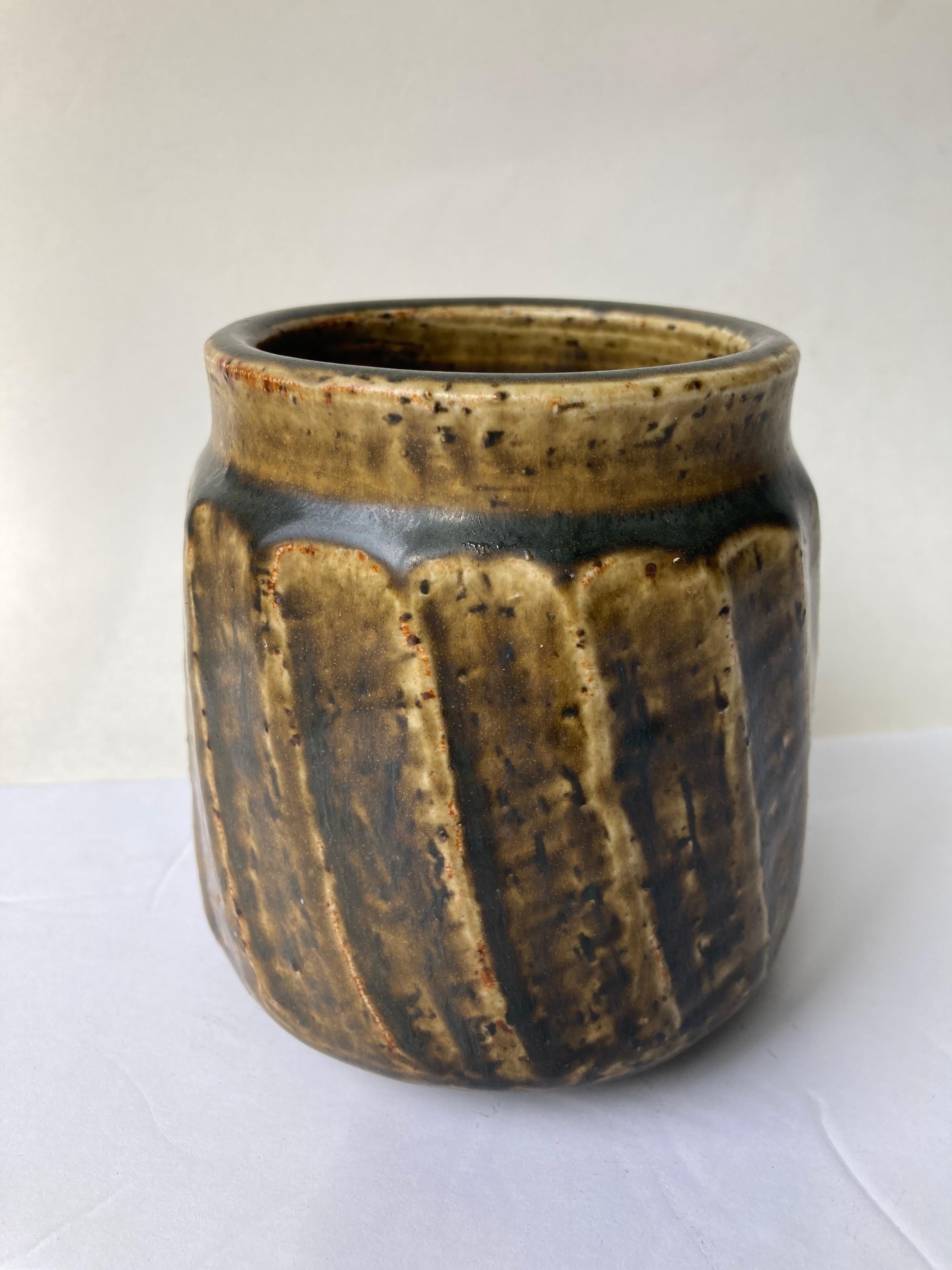 Fatto a mano Vaso smaltato Saxbo in ceramica/pietra di Edith Sonne, firmato/marcato in vendita