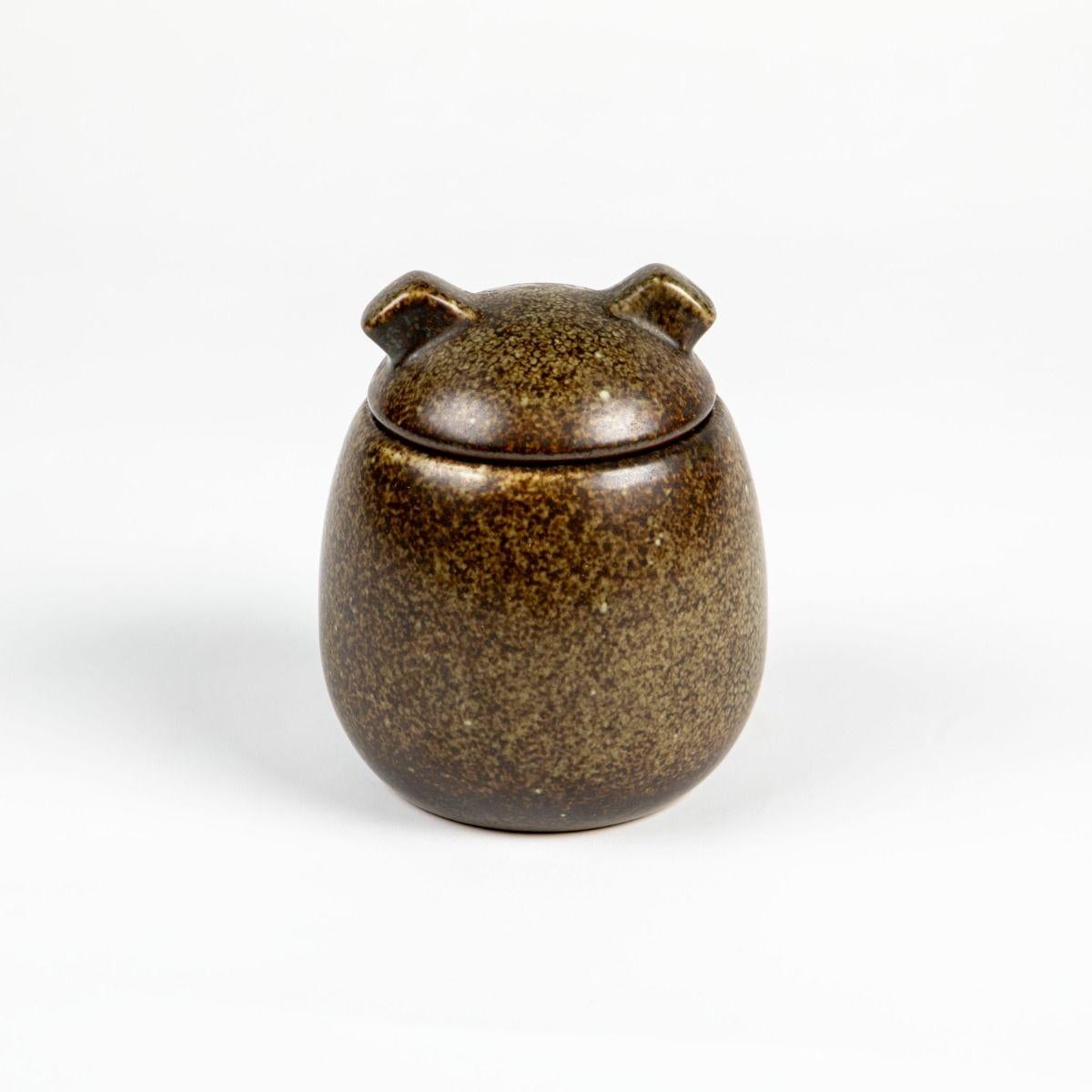 Moderno Vaso in gres con coperchio Saxbo di Erik Rahr, smalto marrone screziato in vendita