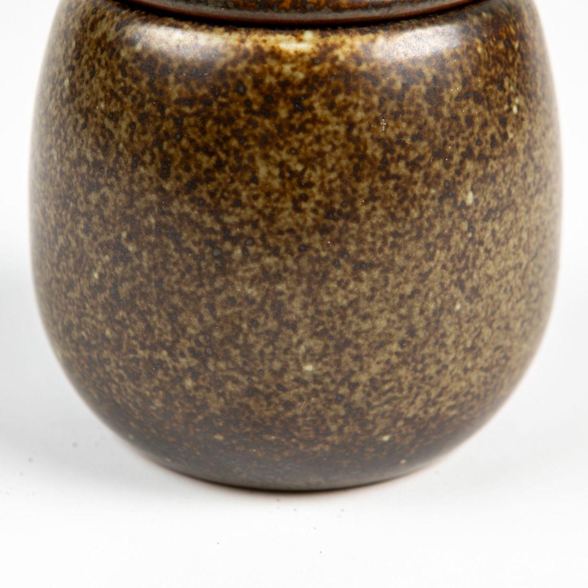 Vaso in gres con coperchio Saxbo di Erik Rahr, smalto marrone screziato in vendita 1