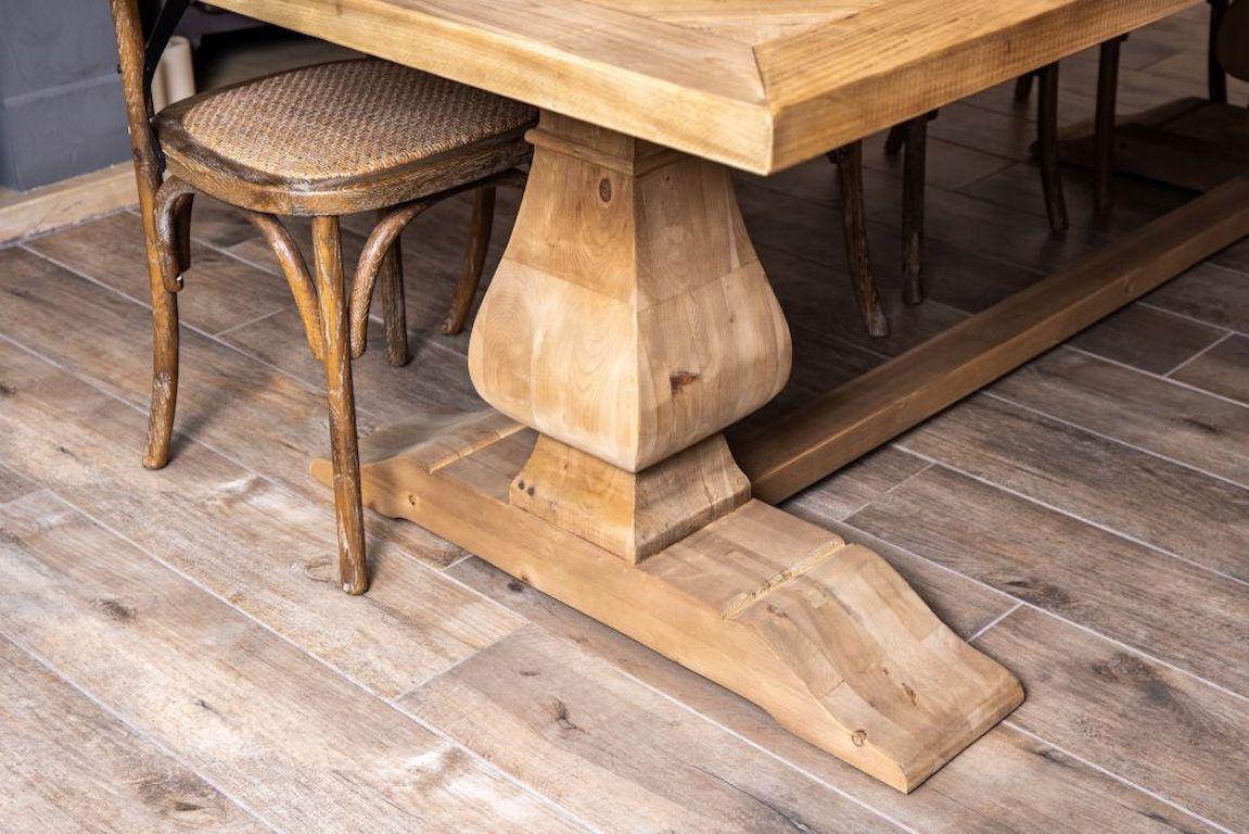Saxton Reclaimed Pine Dining Table, 20th Century For Sale 14