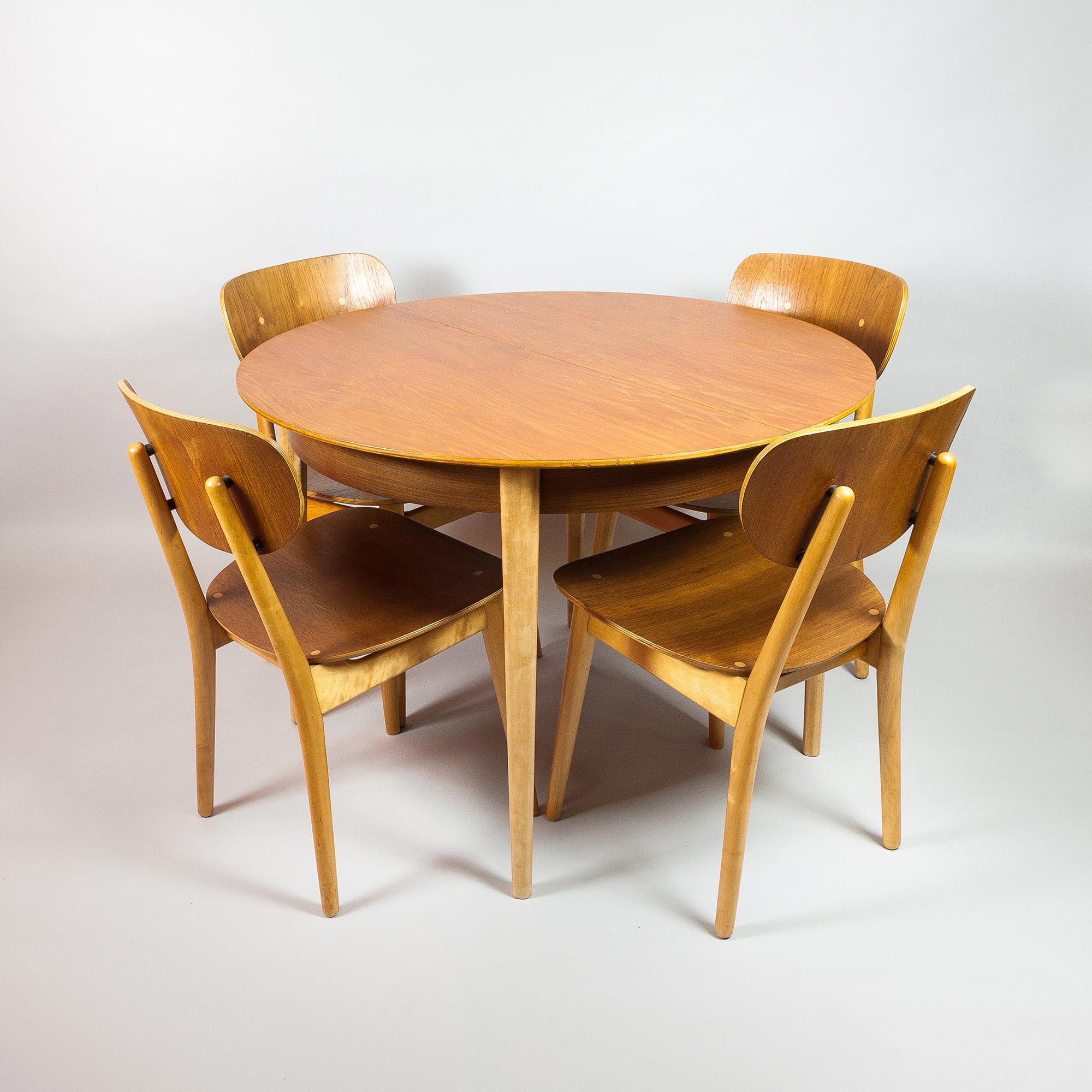 SB11 Cees Braakman Dining Chairs for Pastoe, Maple and Teak, Denmark, 1950s 9