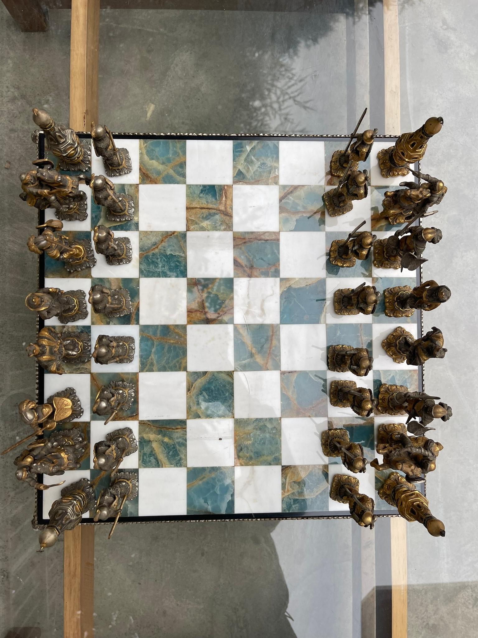 Scacchiera Giuseppe Vasari Bronzo Dorato Argentato XX Secolo in vendita 3