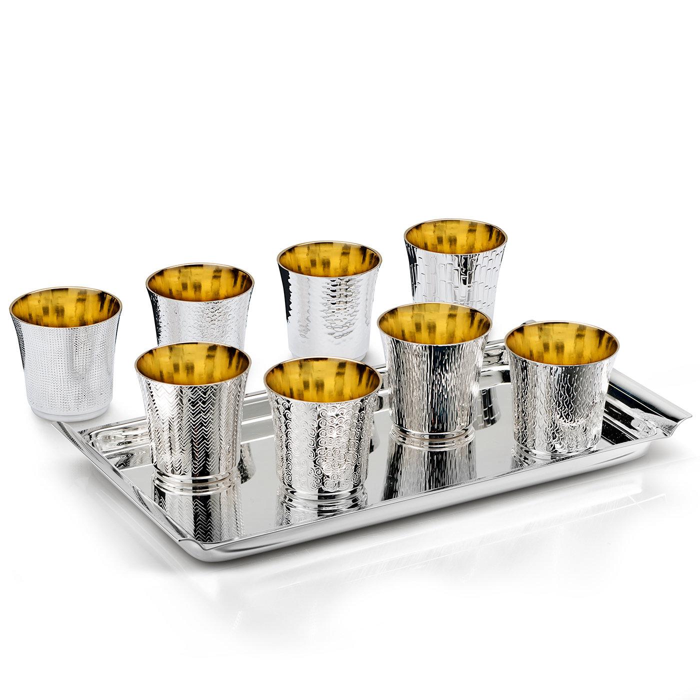 Glorious serving tray with drinking vessels exquisitely crafted in a silver-plated alloy. The interiors of the vessels are plated in gold for a royal feel.