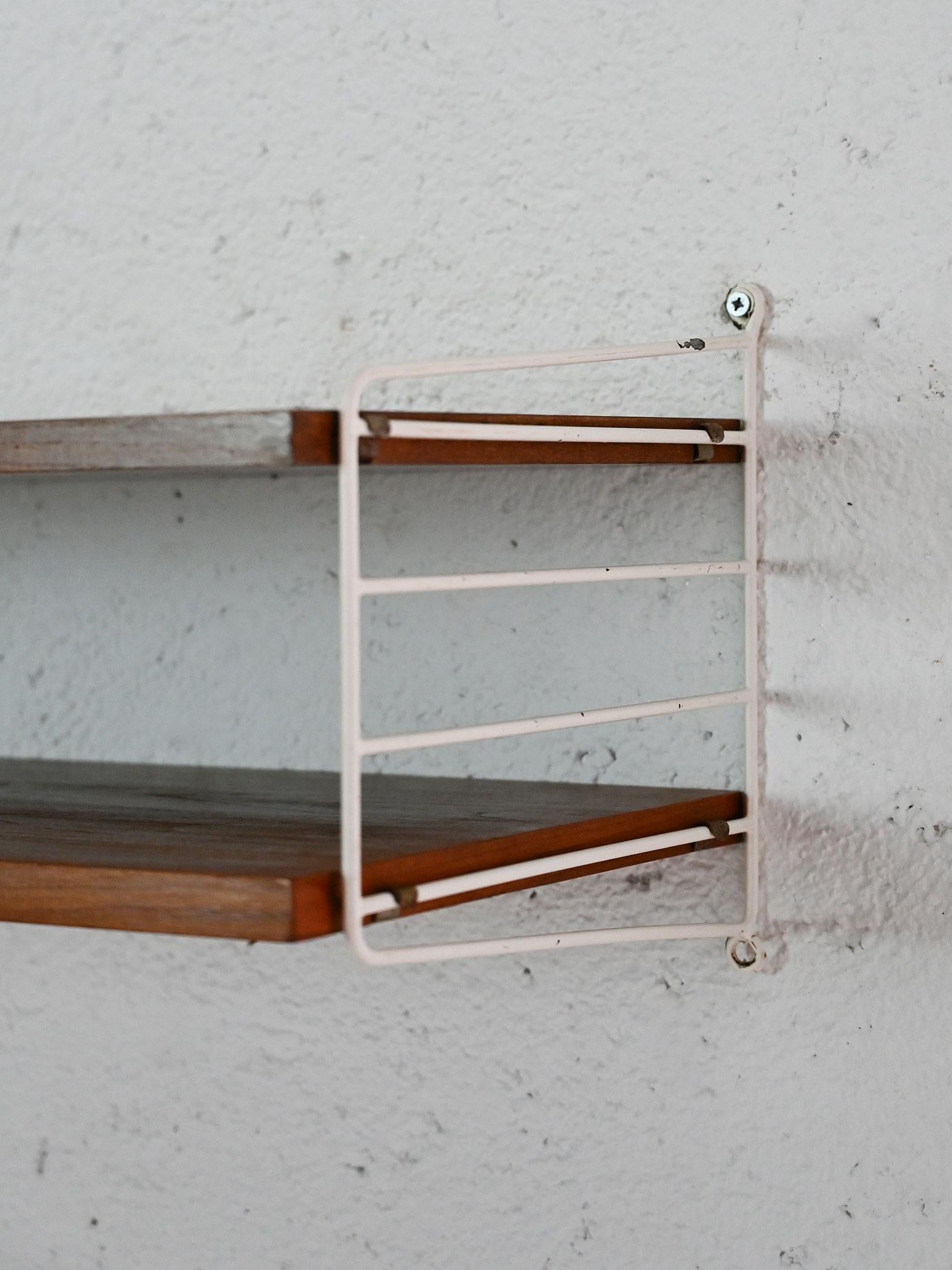 Scandinavo moderno Scaffalatura scandinava a due ripiani