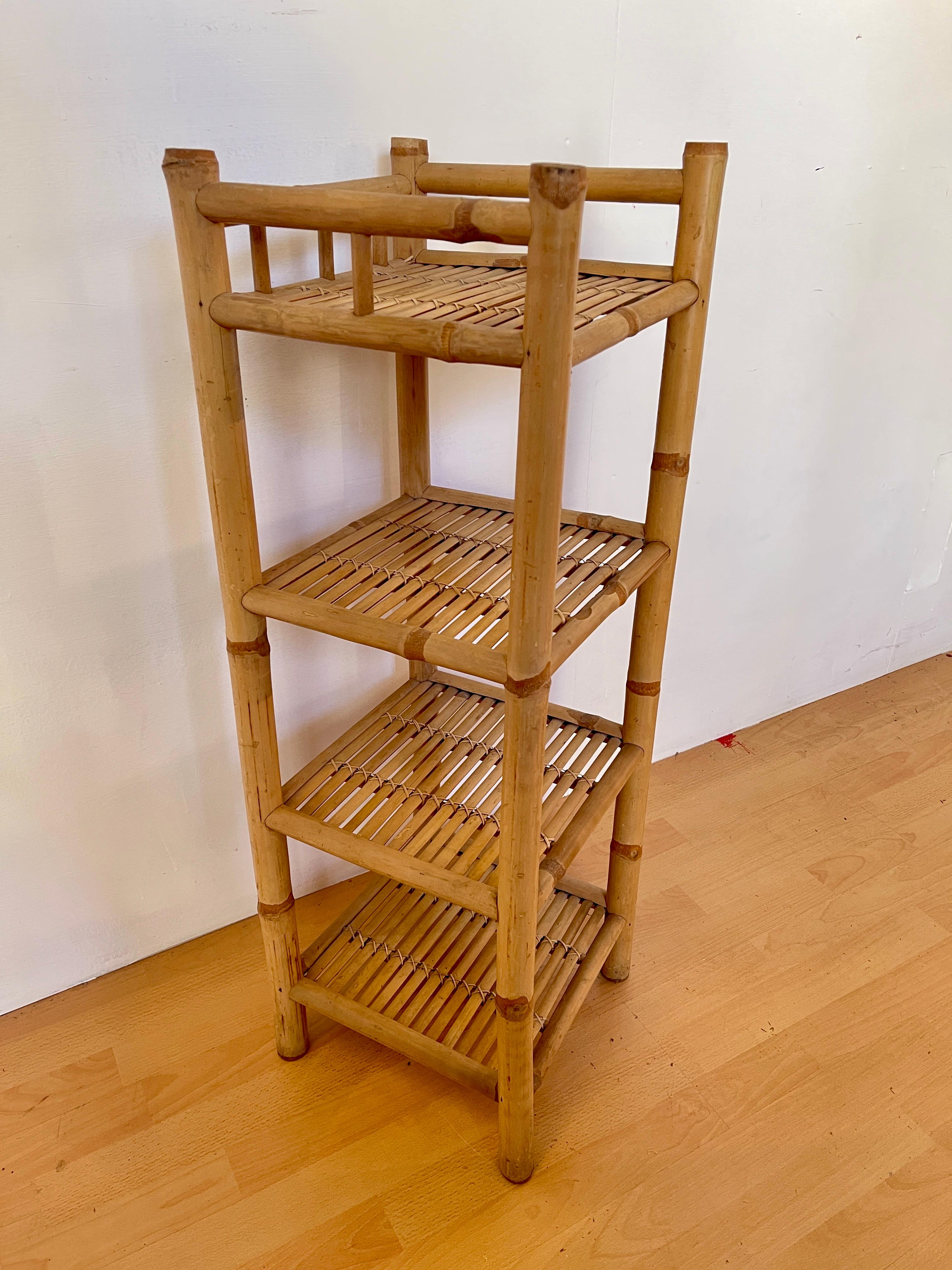 Altro Scaffale in bambu design bonachina anni '90 in vendita